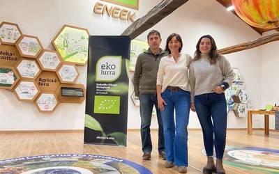 "Ekoizpen eredu ekologikoa ekoizpen eredu erresilientea da"