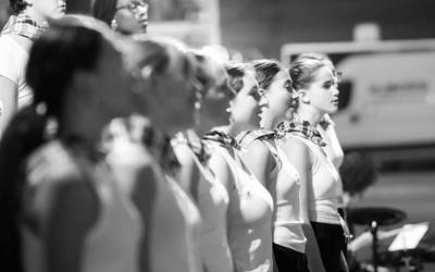 Doctor Deseo, Celtas Cortos edota Sünerekin abestuko du ArteOnek ostiralean Bilbao Arenan