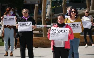 Desbiktimizaziorantz; bortxaketa, taburik gabe