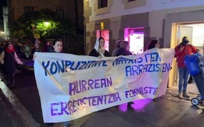 Azaroaren 25ak "erresistentzia feminista" eta "kaleak hartzeko" deiak zabaldu ditu herrietan