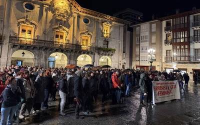 Indarkeria matxistaren aurrean aldarriz bete dira bailarako herriak