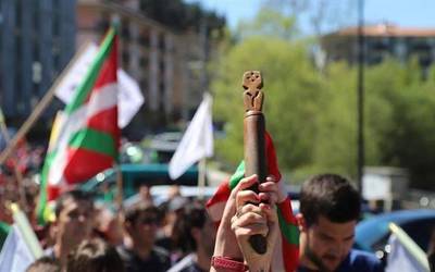 24. Korrikako arropa salduko dute etzi, plazan