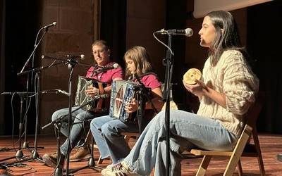 Oñatiko XVII. Trikiti jaialdia argazkitan