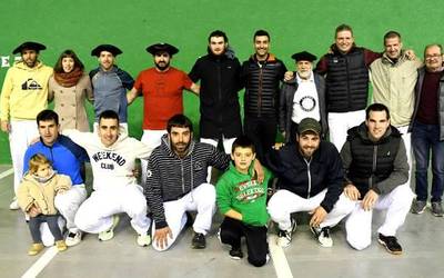 Erratzuk irabazi du XXVI. Paxaka txapelketa