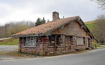 Lizarietako hegaztien interpretazio zentroa kudeatzeko aukera eman du Etxalarko Udalak