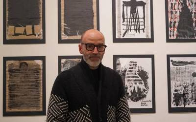 'Hostoen azpian' erakusketa zabaldu du JM Sesma artistak