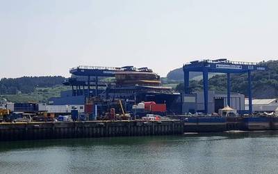 Balenciaga ontziolaren salerosketa baldintzen gaineko kezka agertu du Zumaiako alkateak