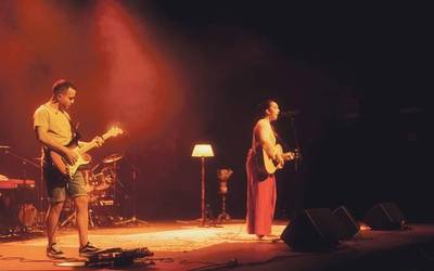 “Ez ditugu programazioak bete nahi bakarrik emakumeak izateagatik. Aukerak eta eskaintzak behar ditugu, ez bakarrik herriko jaietan”