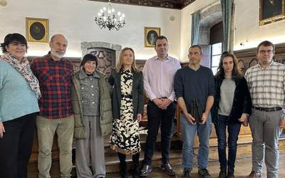 Enrike Gomez 'Korta' giza eskubideen urraketen biktima gisa aitortu du Arrasateko Udalak