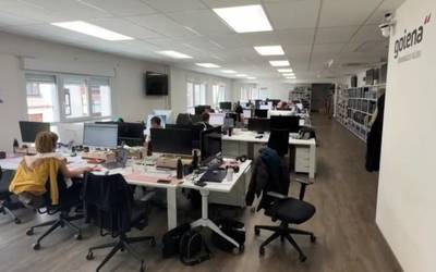 Albistegia: 2025-12-01