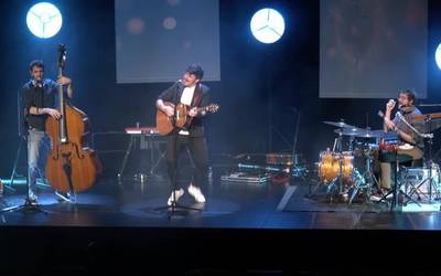 Lehengo eta oraingo kantuekin goxatu du Kerobiak Seminarixoa