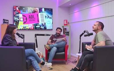 'Adi, spoilerra!': dardara zerutiarrak