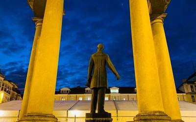 Nor ikuskatu erabaki dute talde politikoek