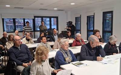 Enagas-en hirogeno azpiegituren inguruko informazioa jaso dute Debagoiendarrek