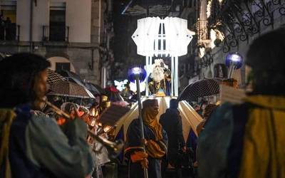 "Tradizioak ez dira berez mantentzen"