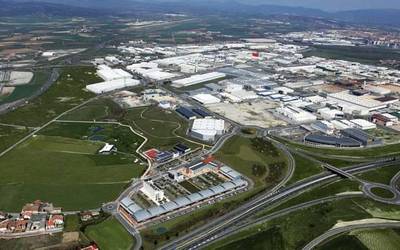 Aho batez onartu dute LEA Jundizen berreraikitzeko lursailen trukea