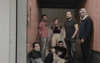 Zelandarekin solastuko dira Lautadan