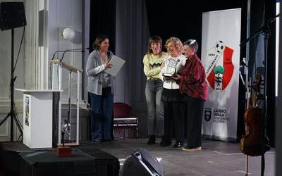 Oscar Ruizek, Felix Mugurutzak, Laudioar Txirrindulari Elkarteak, Uxue Palaciosek eta Aretako Eskolak jasoko dituzte Altzarrate sariak aurten