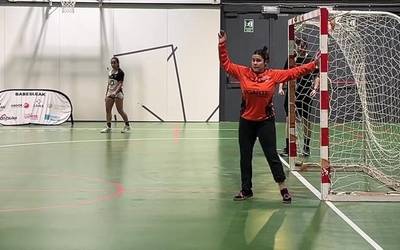 Lucia Arenaza: Aloñaren atea zaintzen