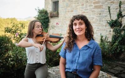 Ipuin kontaketak han eta hemen