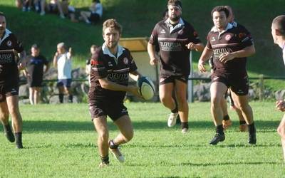 Sarako Izarra errugbi taldeak egurra eman du abenduko lehen asteburuan