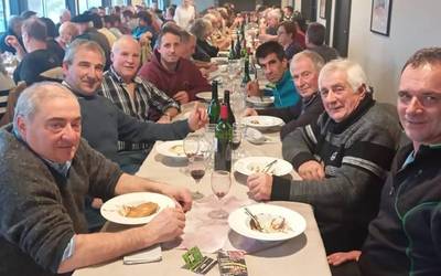 Sareetan 537 uso harrapatuta bukatu dute Etxalarko Usategietako ehiza denboraldia