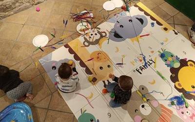 Tipi-taparen tailer sentsorialean, zentzumenekin esperimentatu dute