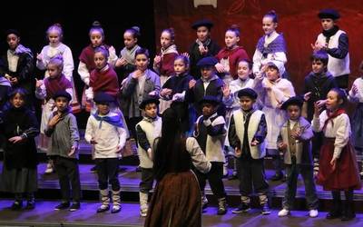 Gabon kanten jaialdiak girotuko du Baztartxoko aretoa datorren igandean