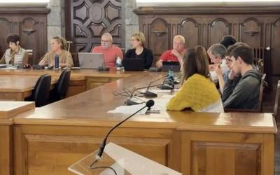 Albistegia: 2025-12-11