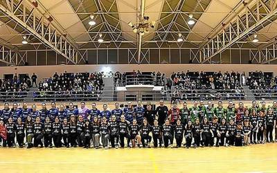 Euskal Herriko bi eskubaloi talde onenek Elizondon jokatu dute asteazken honetan