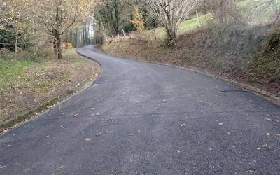 Sagastako errepidea konponduta, Mendiolako bideari helduko diote