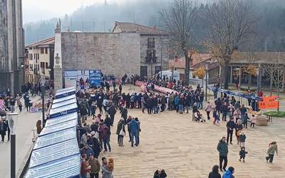 Ekoizle eta sortzaileen azoka egingo dute domekan Otxandion