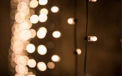 Argi eta apaingarri, ahal dela jasangarri