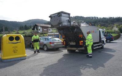 Urduñako Udalak %23ko igoera abiatu du zabor bilketaren tasan, indarrean dagoen legedia betetzeko
