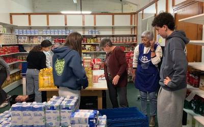 Elkartasun bete elikagai poltsa 900 herritarrentzat