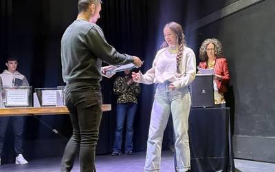 Kiroldegia, atletismoa eta futbola