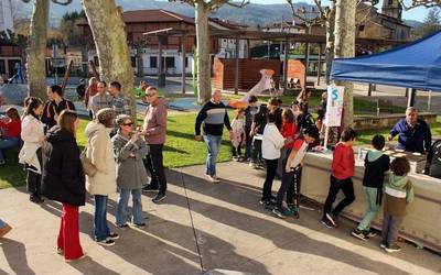 Belaunaldi Arteko Eguna lehenengoz ospatu da Lezaman