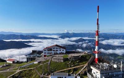 Urte zahar egunerako Larhunera mendi irteera antolatu du Berako Barraskilo Gazte Taldeak