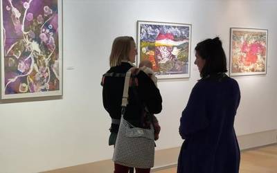 Monotipoak eta zeramikazko hainbat lan ditu ikusgai Euri Bruñak Aroztegin