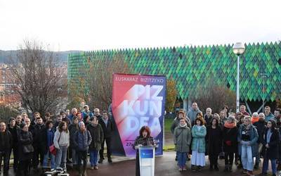 [BIDEOA]: Euskararen etorkizuna jokoan dagoela eta, Miribillako Pizkundera joatera deitu du Kontseiluak