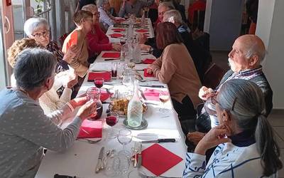 Urteko azken elkarretaratzea egin du Sarako Zangoak Arin elkarteak