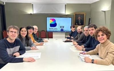 "Salbuespenezko inbertsioen" ostean, sei milioi euro gutxiago proposatu dute 2026ko udal aurrekonturako