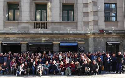 Kafe Antzokiak 30 urte bete ditu