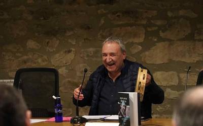 Leturiak 'Koplarik kopla' liburua aurkeztuko du arratsaldean, Zaldiko Maldikon