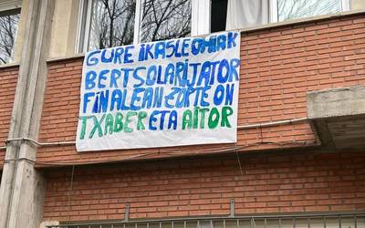 Txapela Abadiñora ekartzeko indarra, Zelaietako eskolatik Casillara