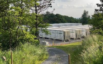 Murgan bateria bidez elektrizitatea biltzeko azpiegitura eraikitzeko urrats berria egin dute