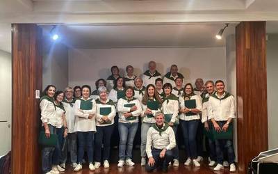 'Abañoko Kantariak' taldearen kontzertua domekan