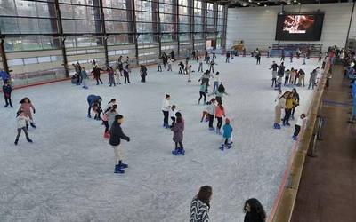 Durangoko izotz pistak zapatuan zabalduko ditu ateak