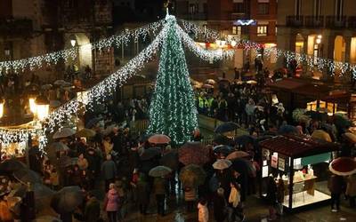 Piztu dira "Herri Eguberriak" Laudion