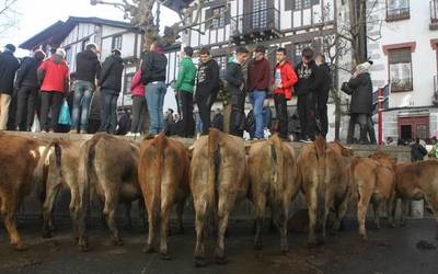 Lesakako feria eguna hemendik aitzinera ortziralean ospatzea erabaki du udalak